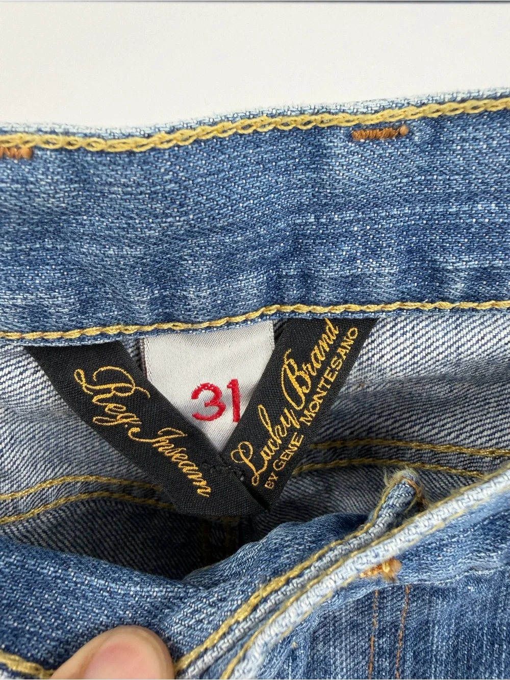 Lucky Brand Men’s Bootcut Jeans in Medium Wash size 31 Regular